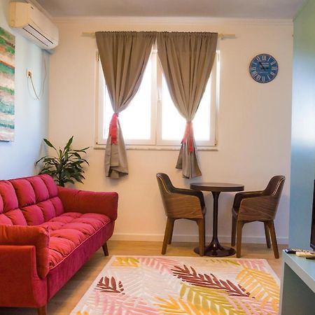 Bright Apartment Close To City Center Tiranë Luaran gambar