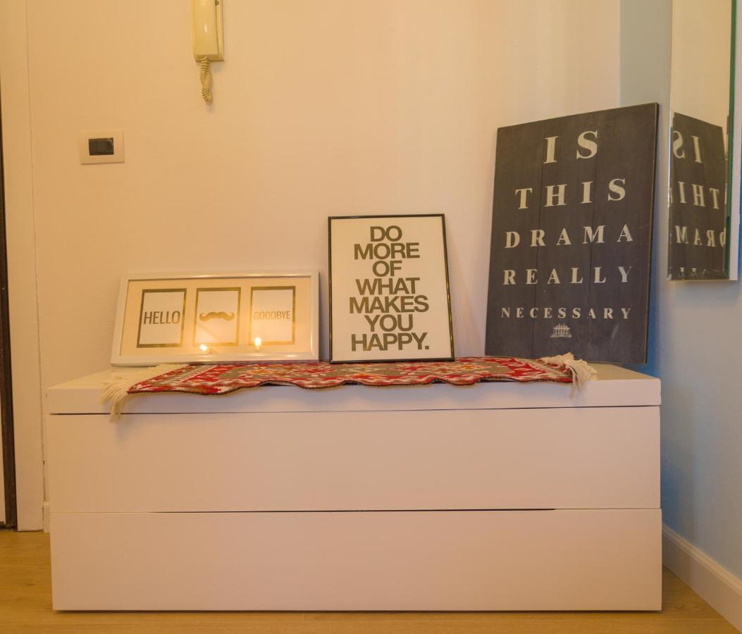 Bright Apartment Close To City Center Tiranë Luaran gambar