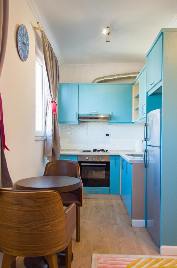 Bright Apartment Close To City Center Tiranë Luaran gambar