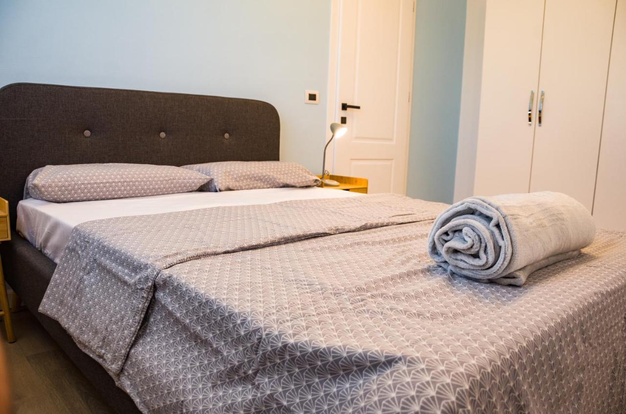 Bright Apartment Close To City Center Tiranë Luaran gambar