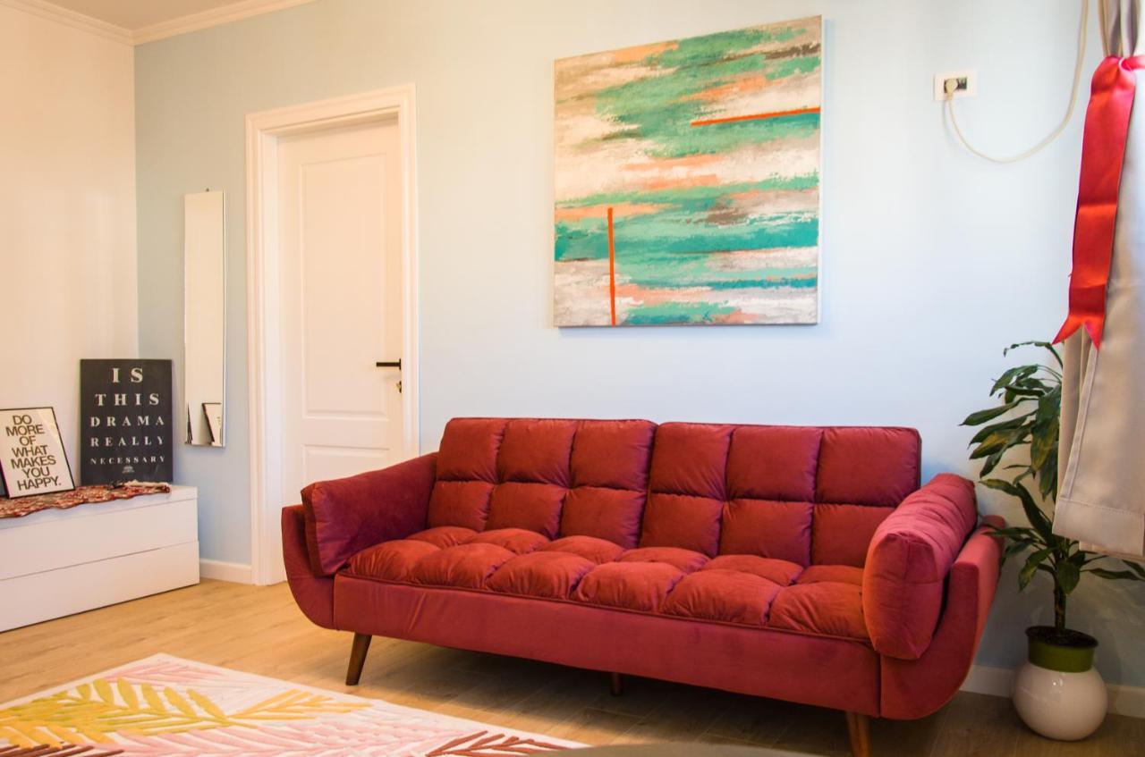 Bright Apartment Close To City Center Tiranë Luaran gambar